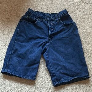 Vintage Zena high waisted jean shorts.